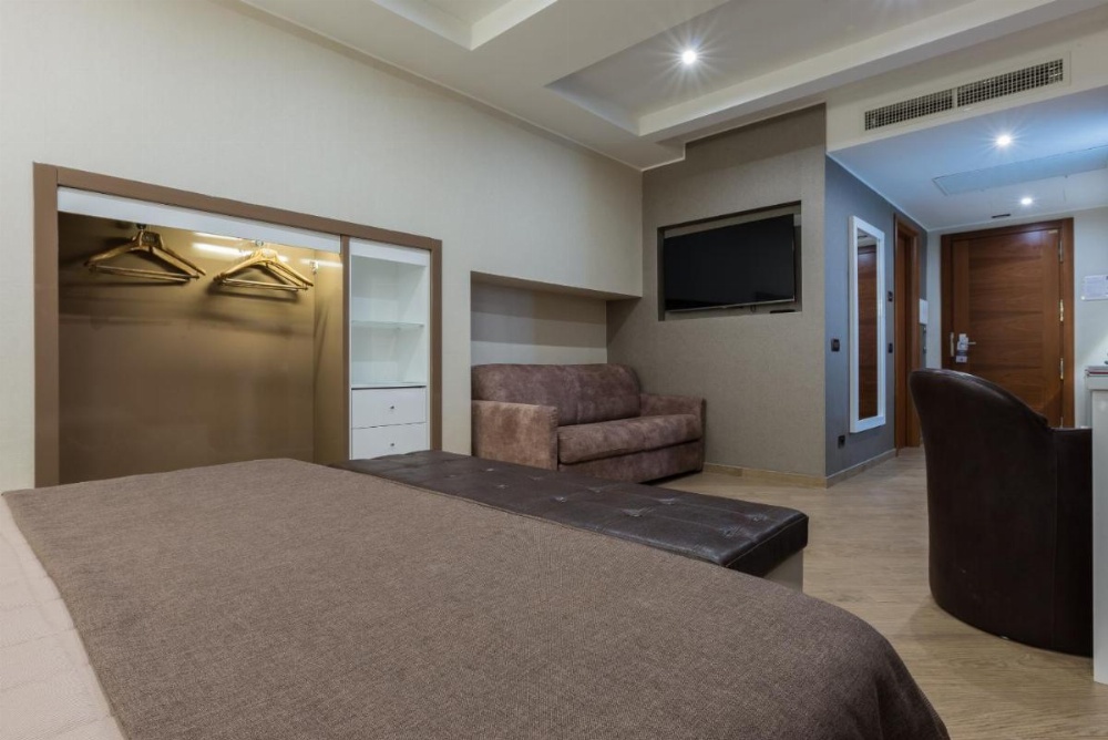 Magri's Hotel Image 37