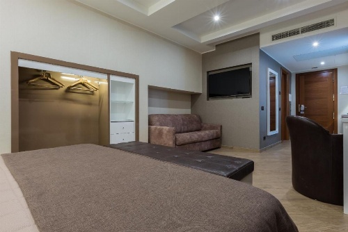 Magri's Hotel image 37
